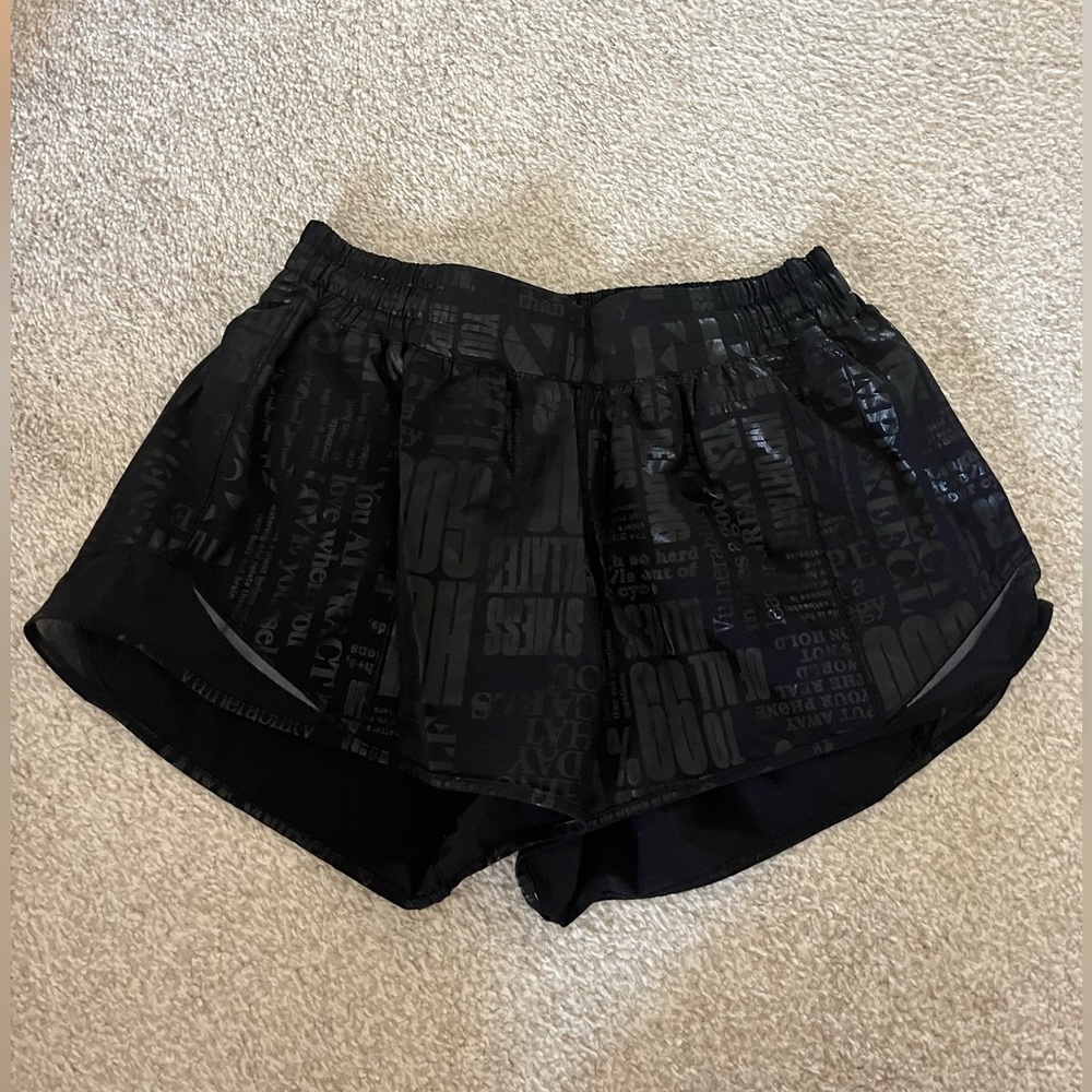 Lululemon hotty hot short